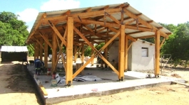 Alpendre comunitário de Muepane, distrito de